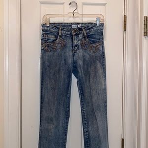 Cache jeans